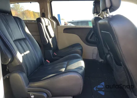 2014 Chrysler Town & Country Touring L from USA, damaged, VIN 2C4RC1CG2ER165767